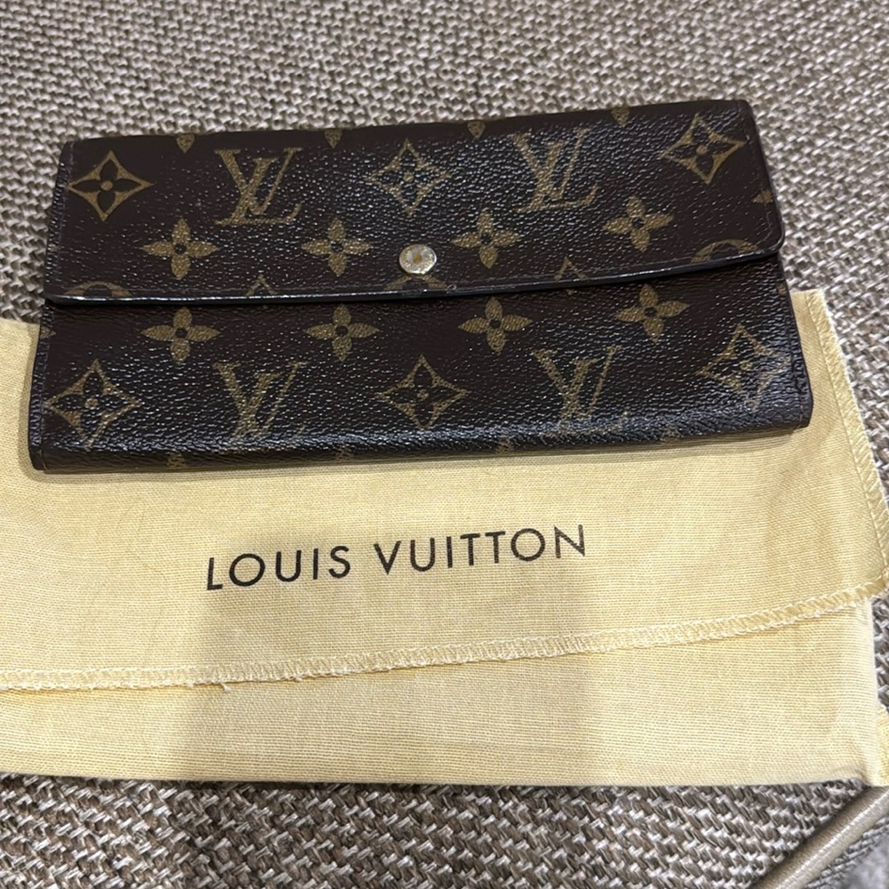 Authentic Louis Vuitton wallet